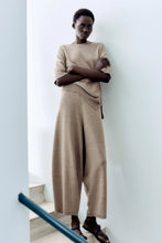 Load image into Gallery viewer, CORDERA Soft Cotton Knit Pants
