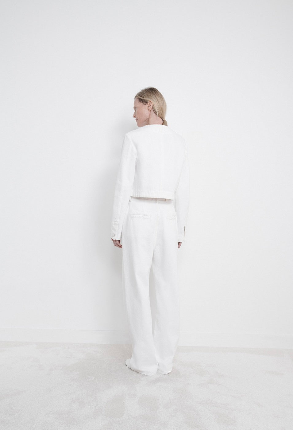 【関税込み】Loulou de Saison ホワイト Attu ジーンズ 231473F069001_1.jpg